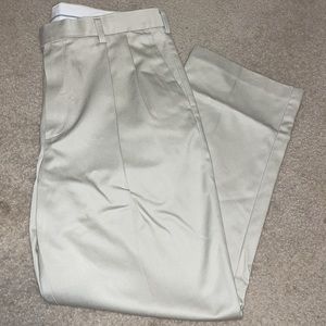 RoundTree & Yorke Khaki Pants